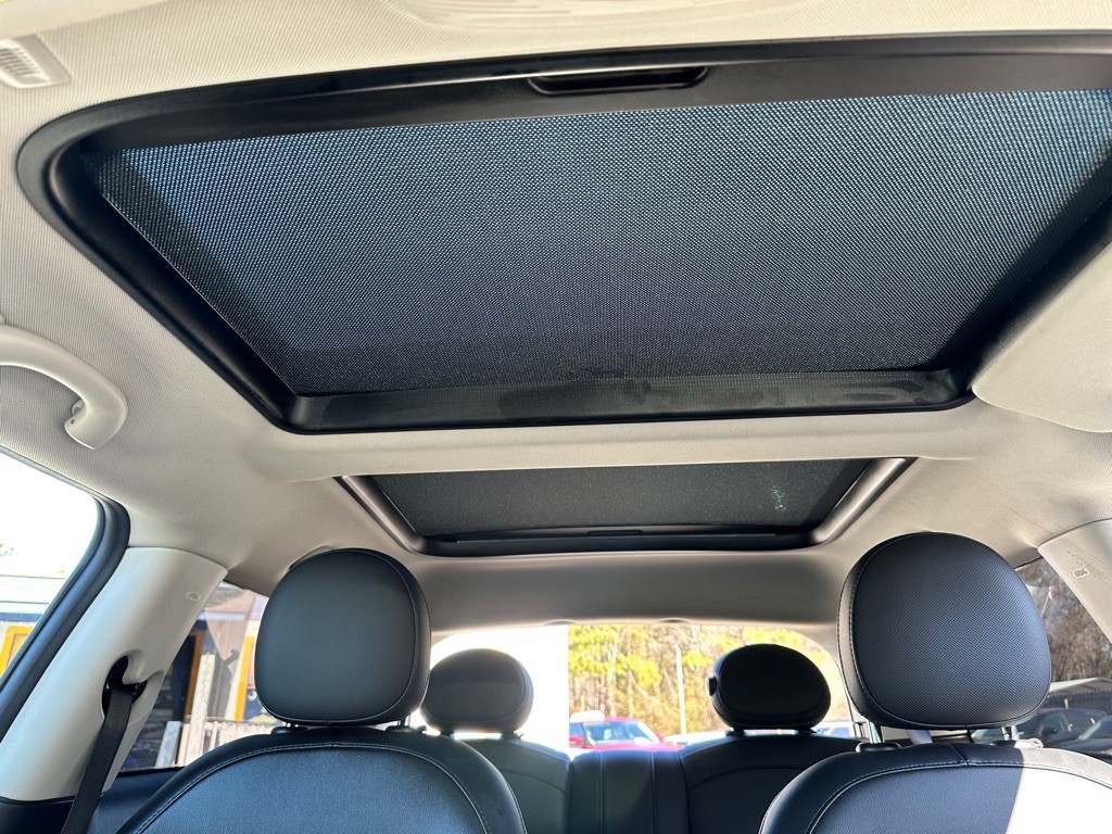 2019 MINI Cooper Image 11