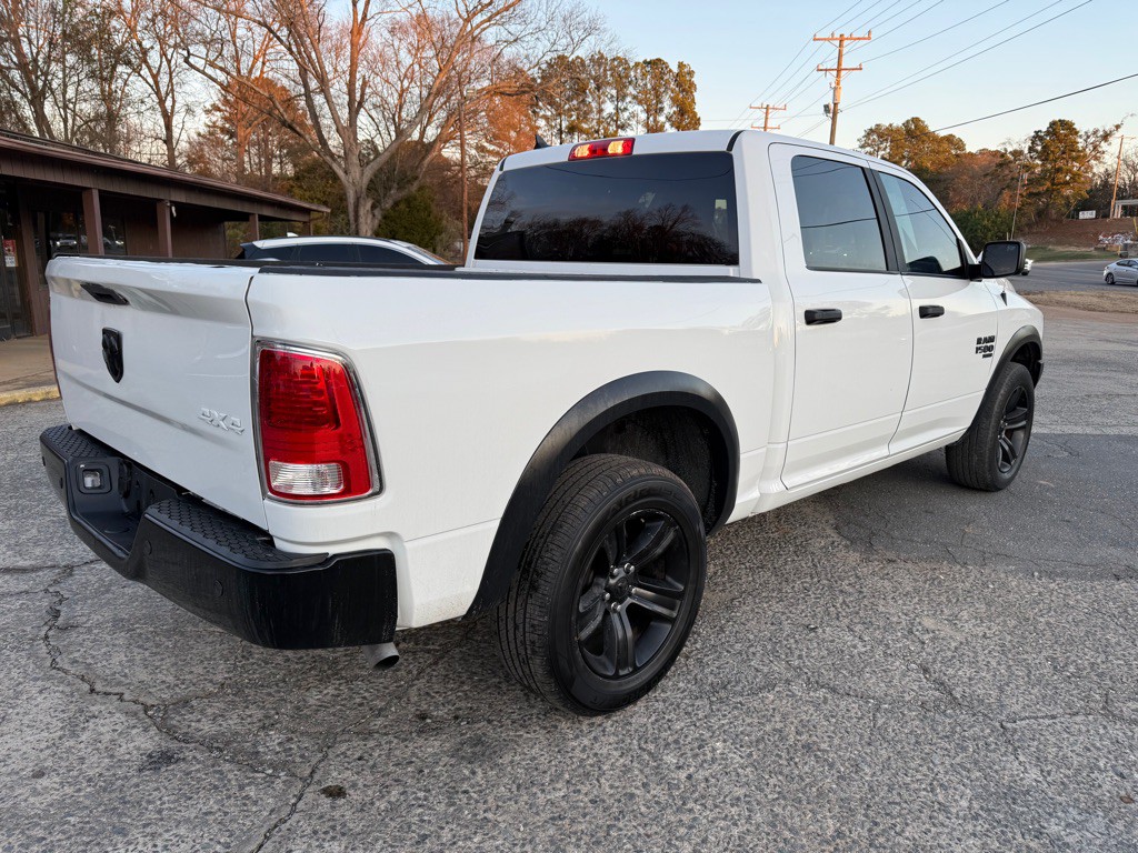 2022 RAM 1500 Image 3