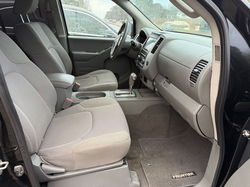 2019 Nissan Frontier Image 5