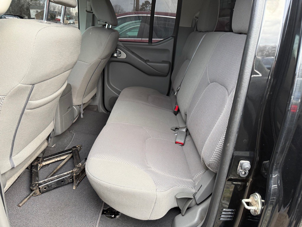 2019 Nissan Frontier Image 9