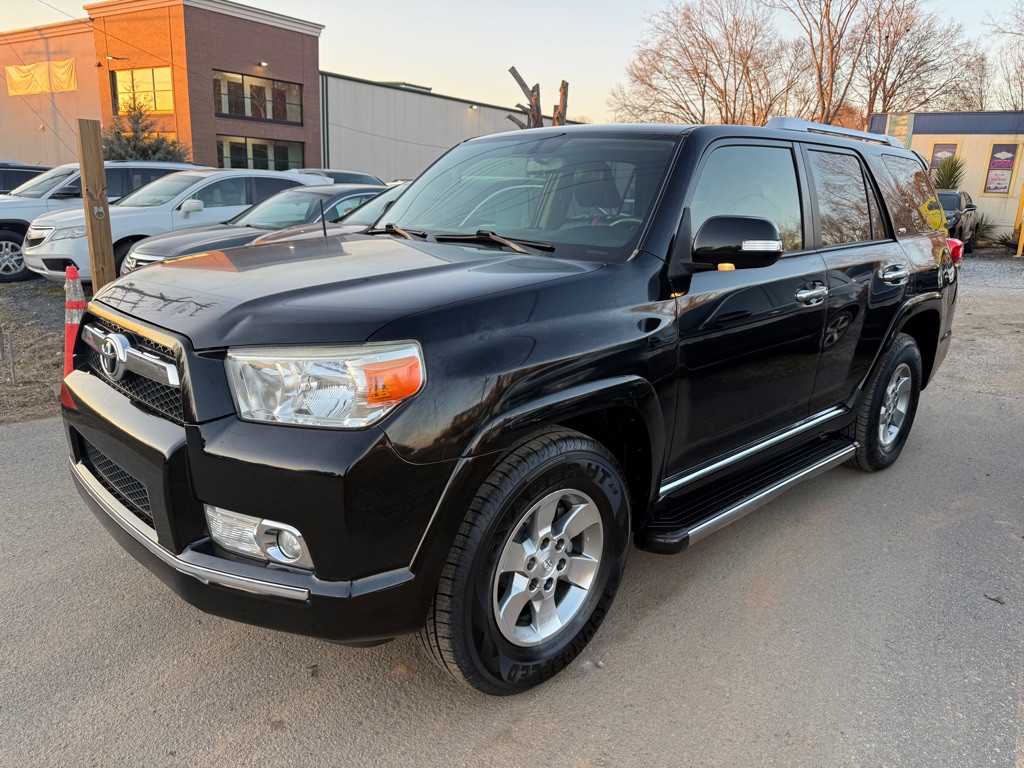 2013 Toyota 4Runner Image 1