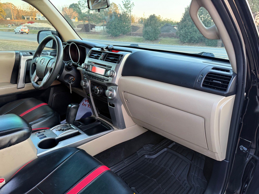 2013 Toyota 4Runner Image 7