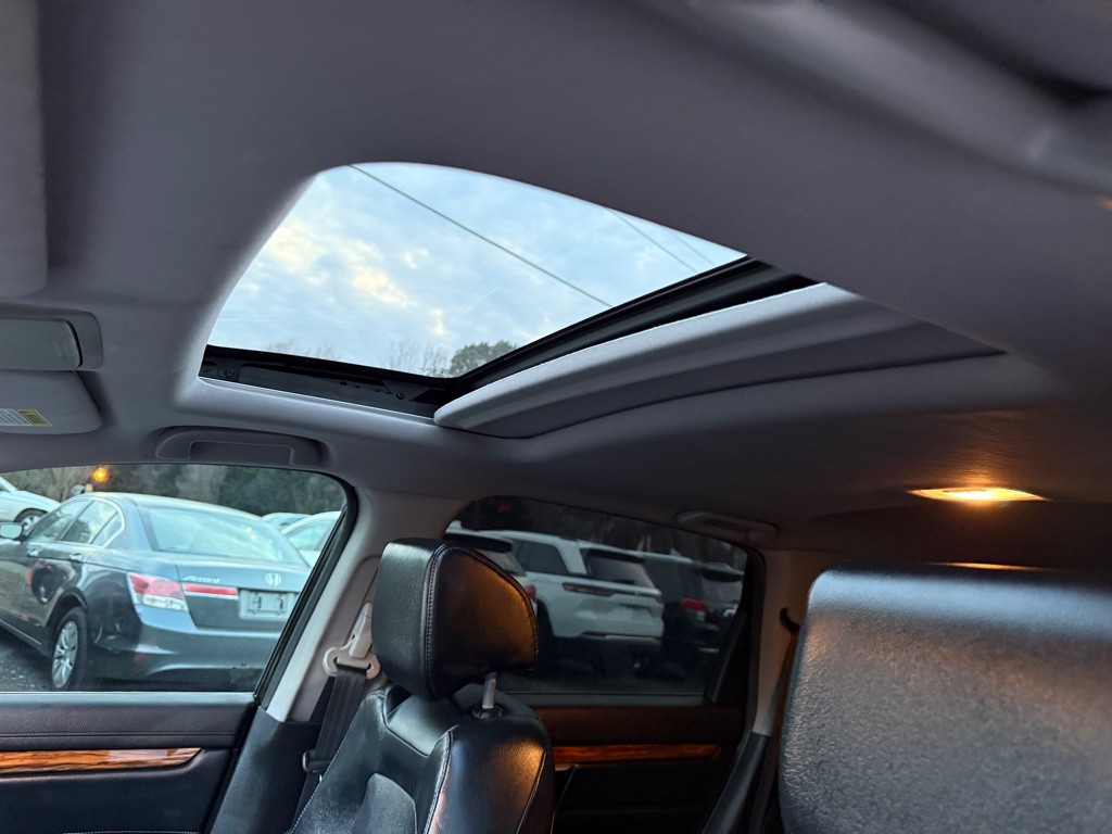 2017 Honda CR-V Image 12