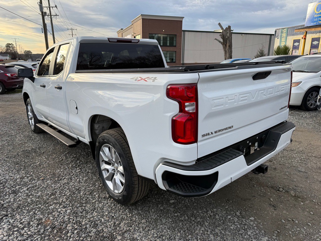 2020 Chevrolet Silverado 1500 Image 2