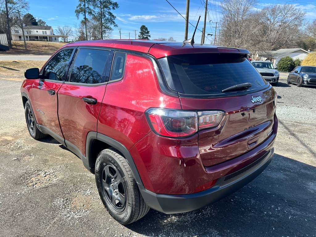 2021 Jeep Compass Image 2