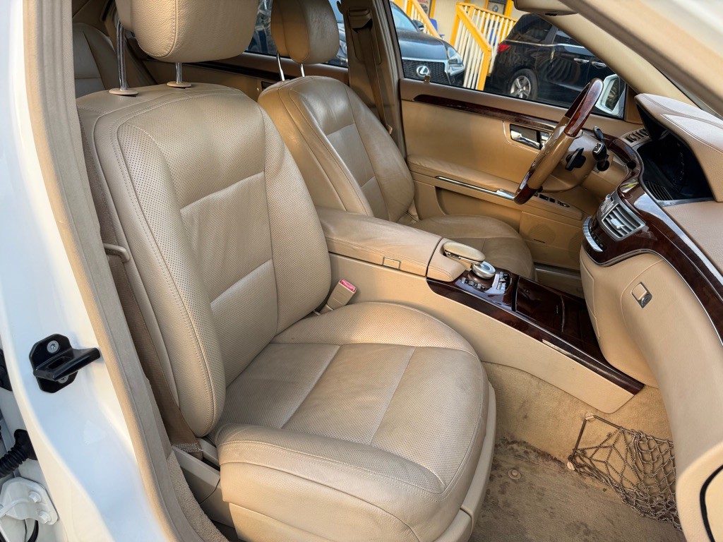 2011 Mercedes-Benz S-Class Image 6