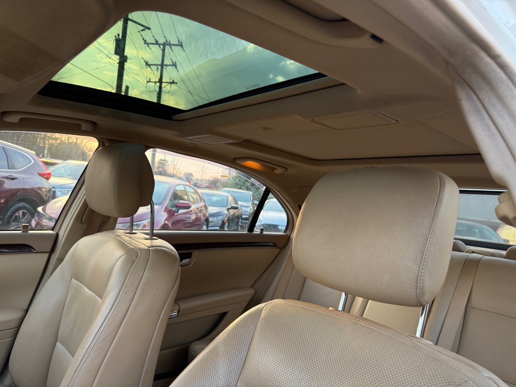 2011 Mercedes-Benz S-Class Image 13