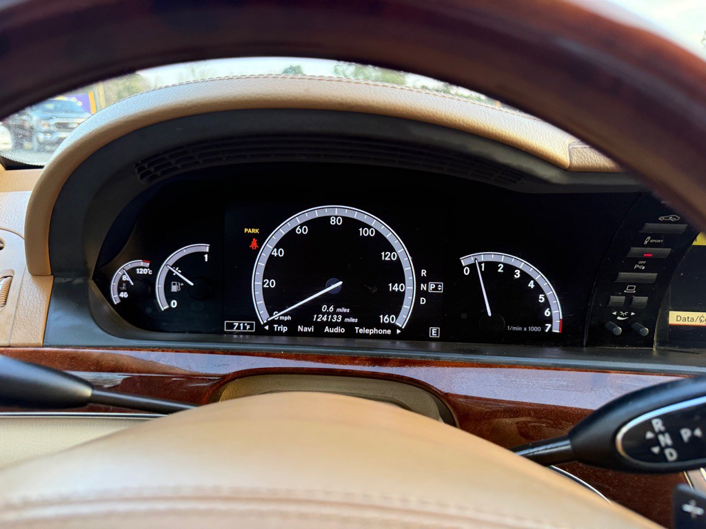 2011 Mercedes-Benz S-Class Image 15