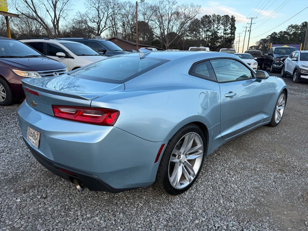 2017 Chevrolet Camaro Image 3