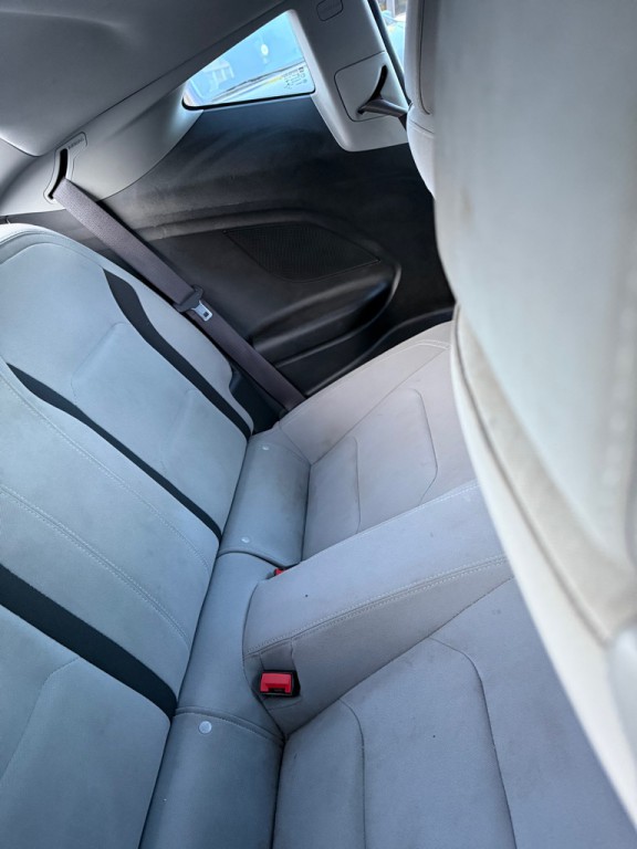 2017 Chevrolet Camaro Image 8