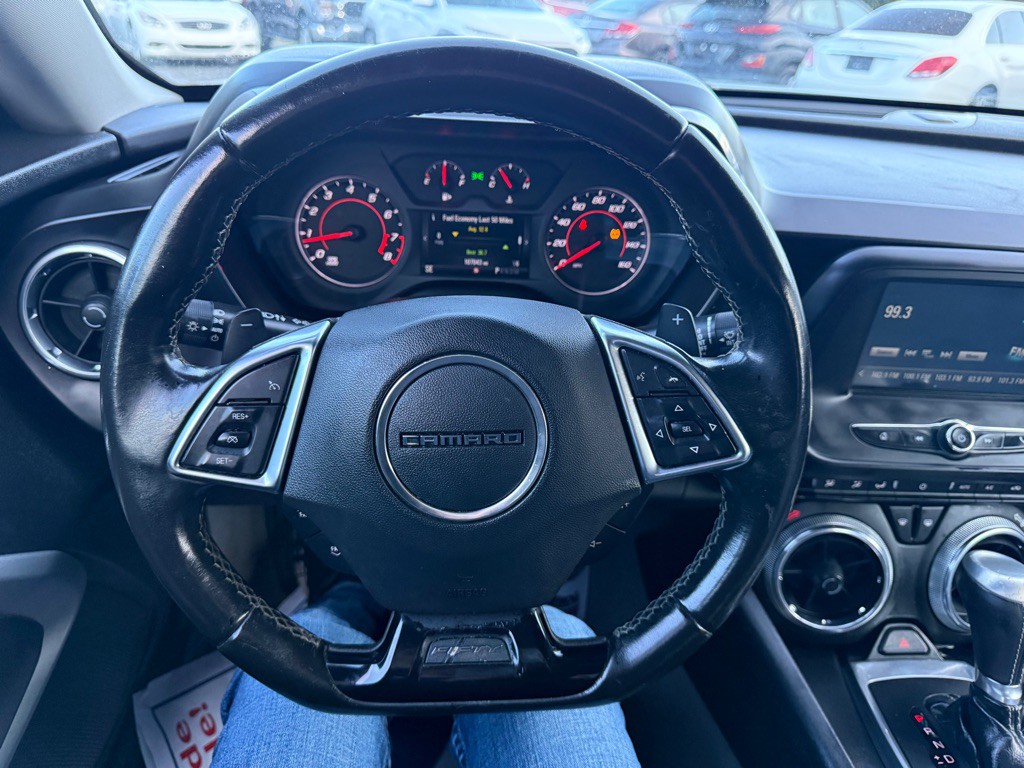 2017 Chevrolet Camaro Image 12