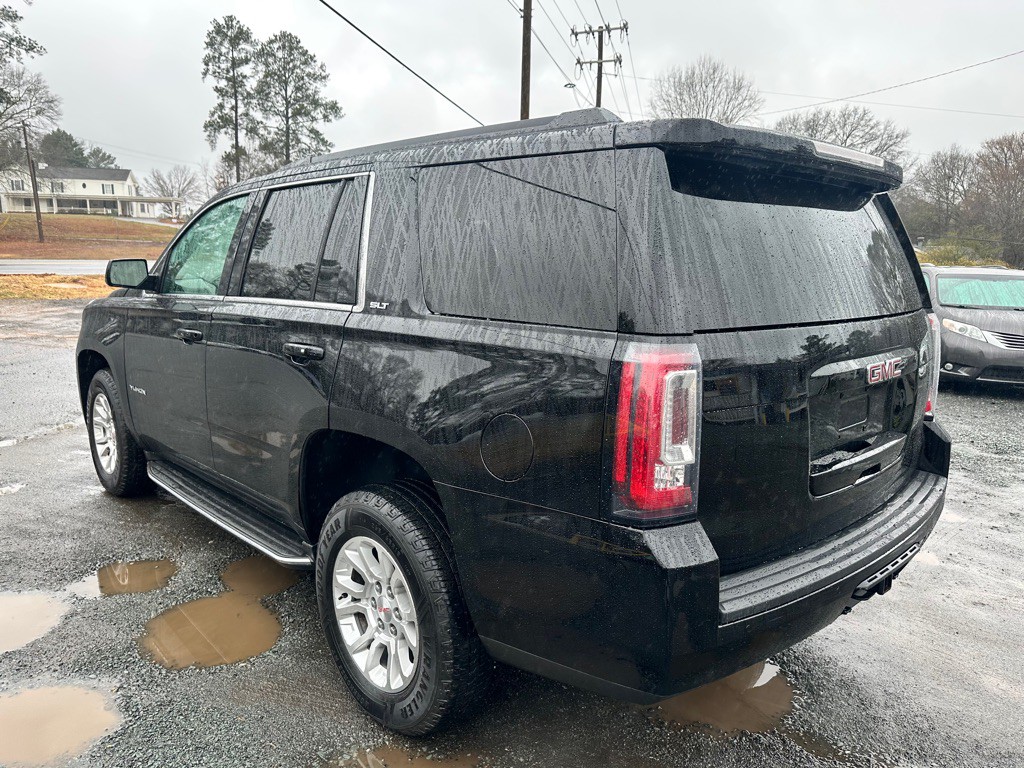 2017 GMC Yukon Image 2