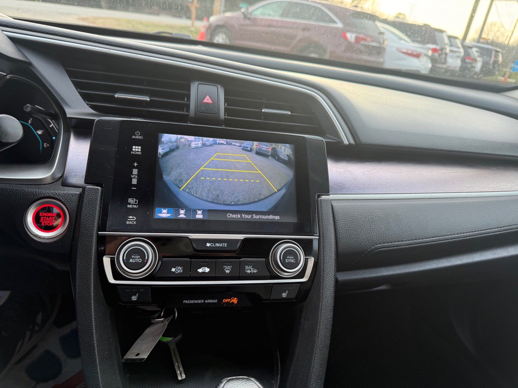 2016 Honda Civic Image 16