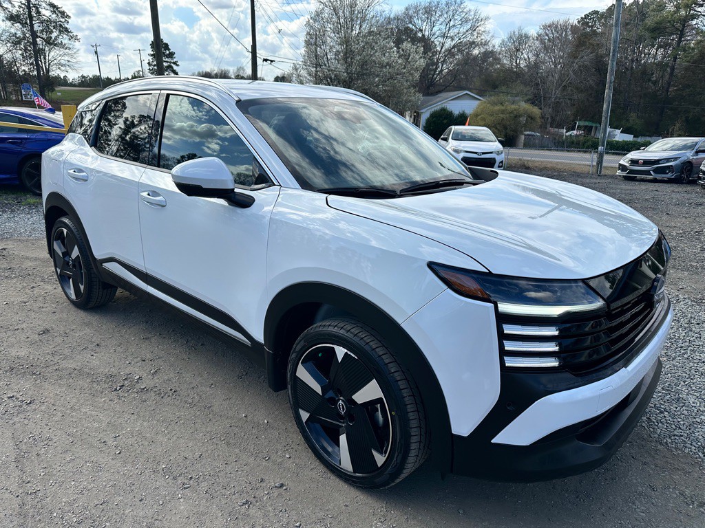 2025 Nissan Kicks Image 4