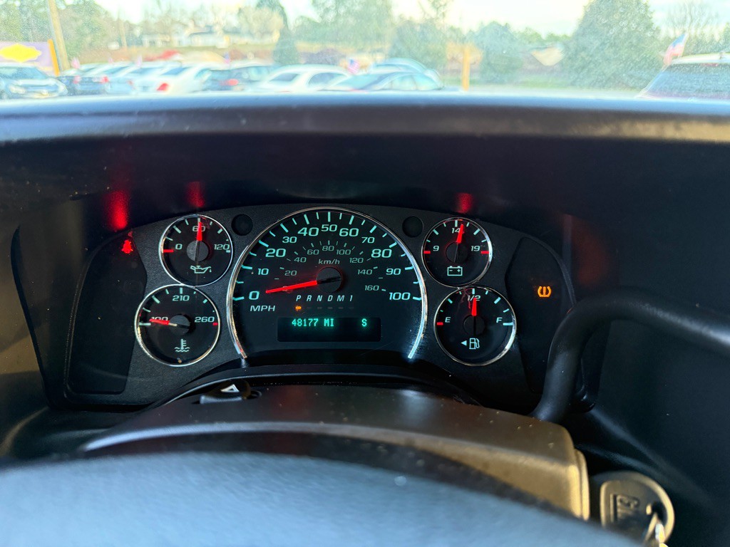 2023 GMC Savana Image 12