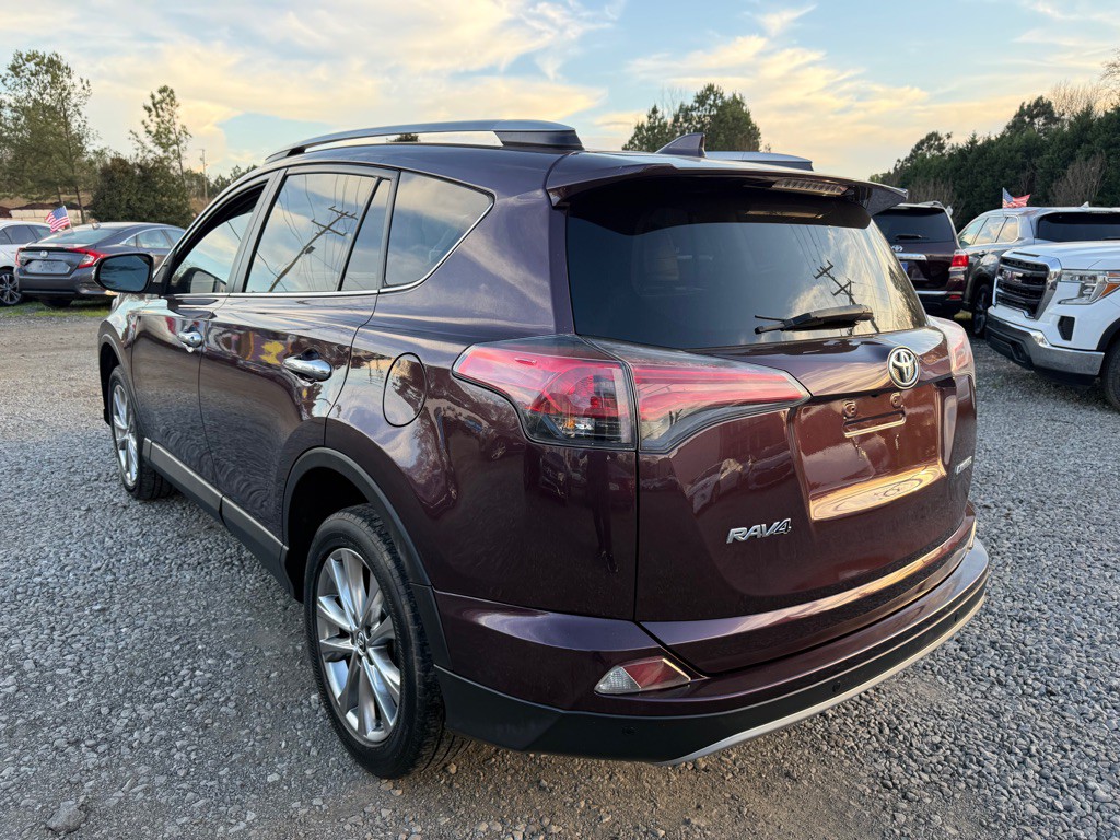 2017 Toyota Rav4 Image 2