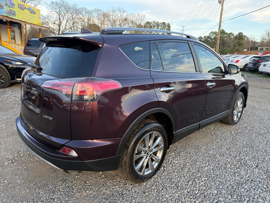 2017 Toyota Rav4 Image 3