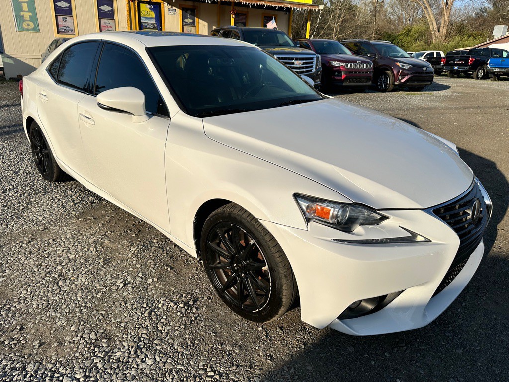 2016 Lexus IS Image 4