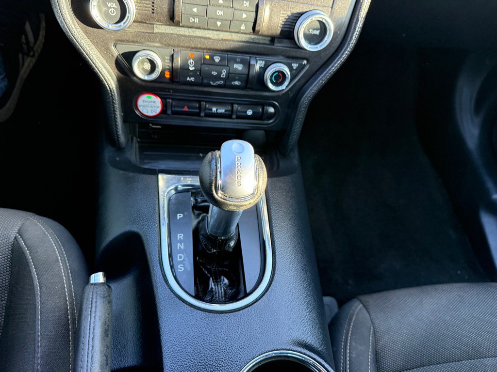 2016 Ford Mustang Image 15