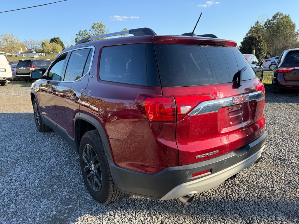 2018 GMC Acadia Image 2