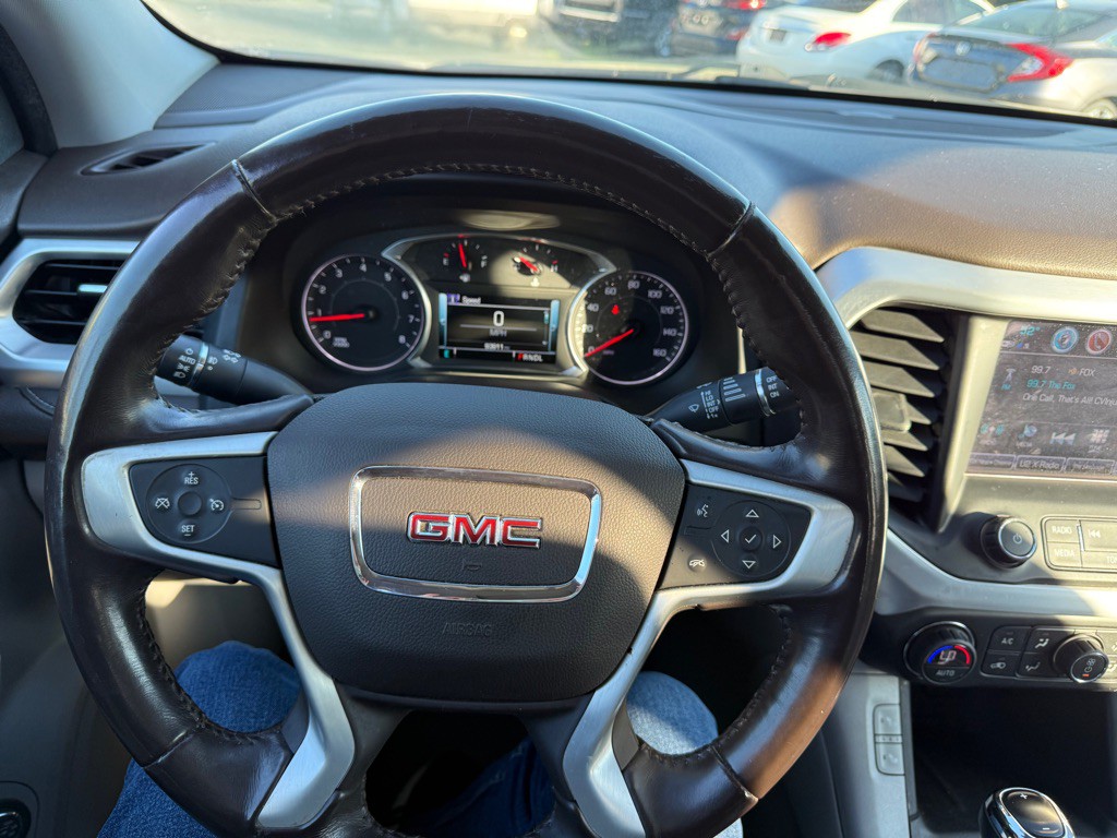 2018 GMC Acadia Image 16