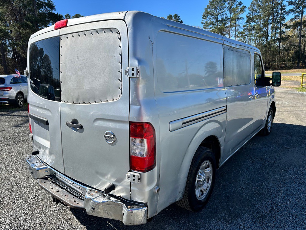 2012 Nissan NV Image 3