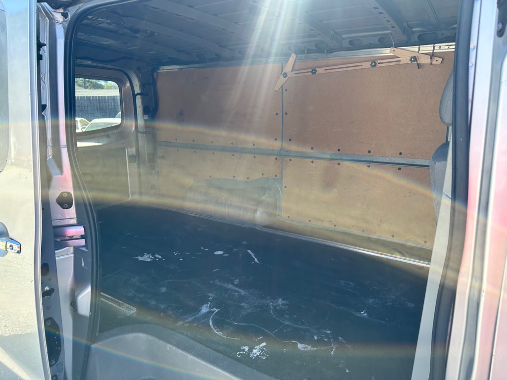 2012 Nissan NV Image 6