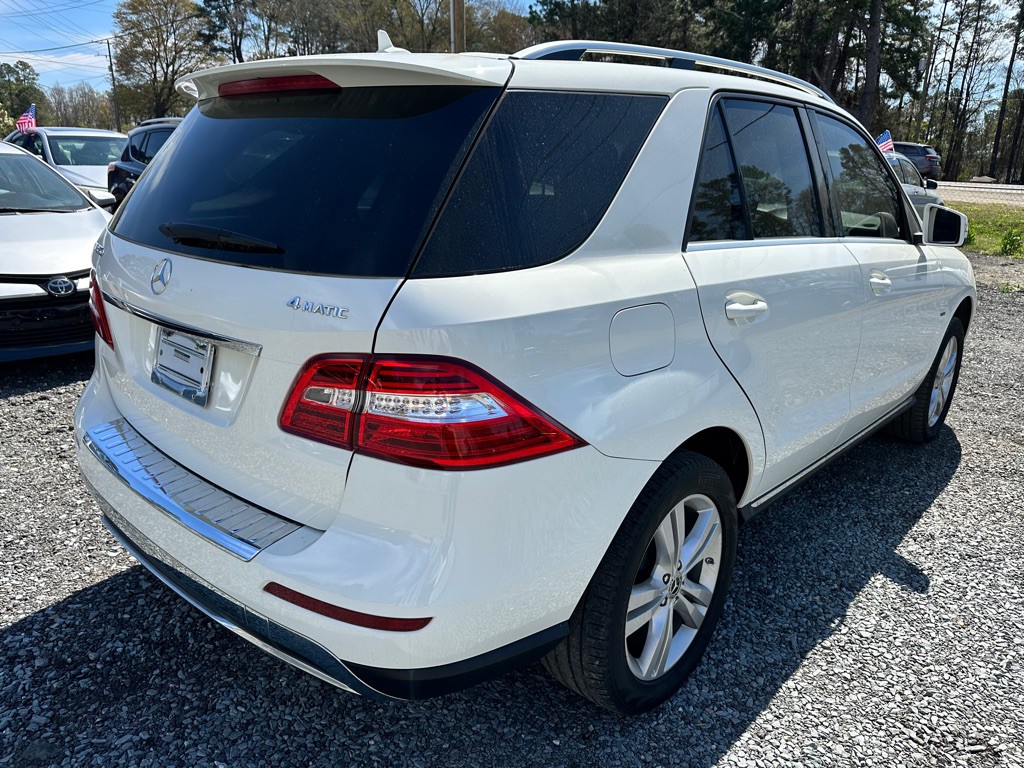 2012 Mercedes-Benz M-Class Image 3