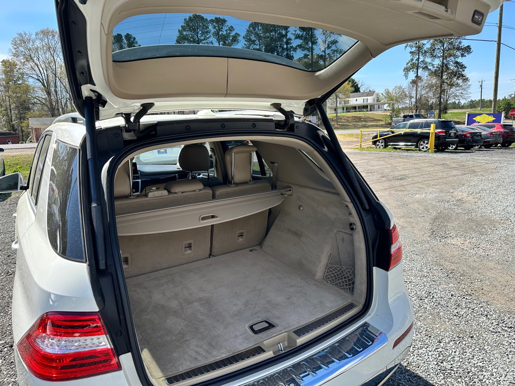 2012 Mercedes-Benz M-Class Image 5