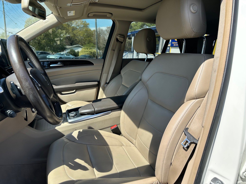 2012 Mercedes-Benz M-Class Image 6