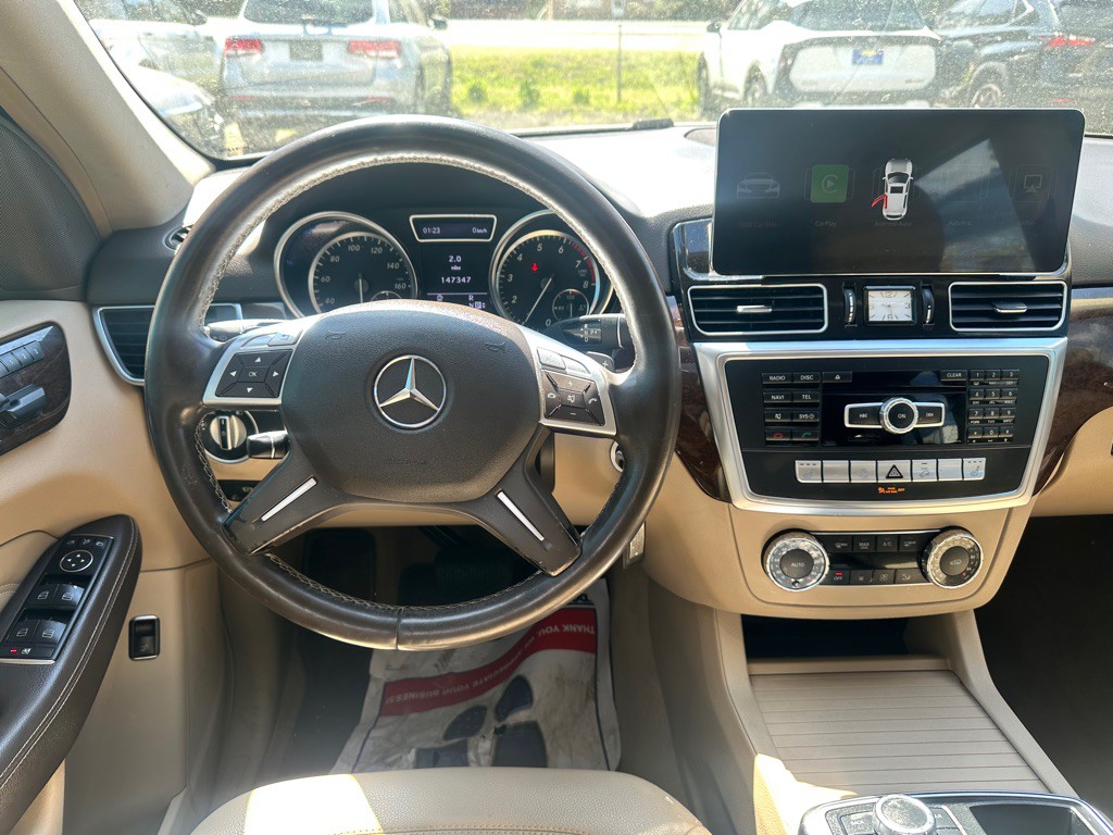 2012 Mercedes-Benz M-Class Image 8
