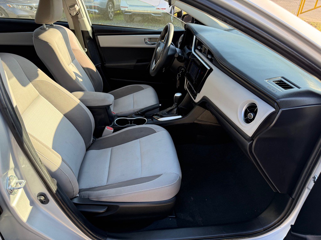 2018 Toyota Corolla Image 6