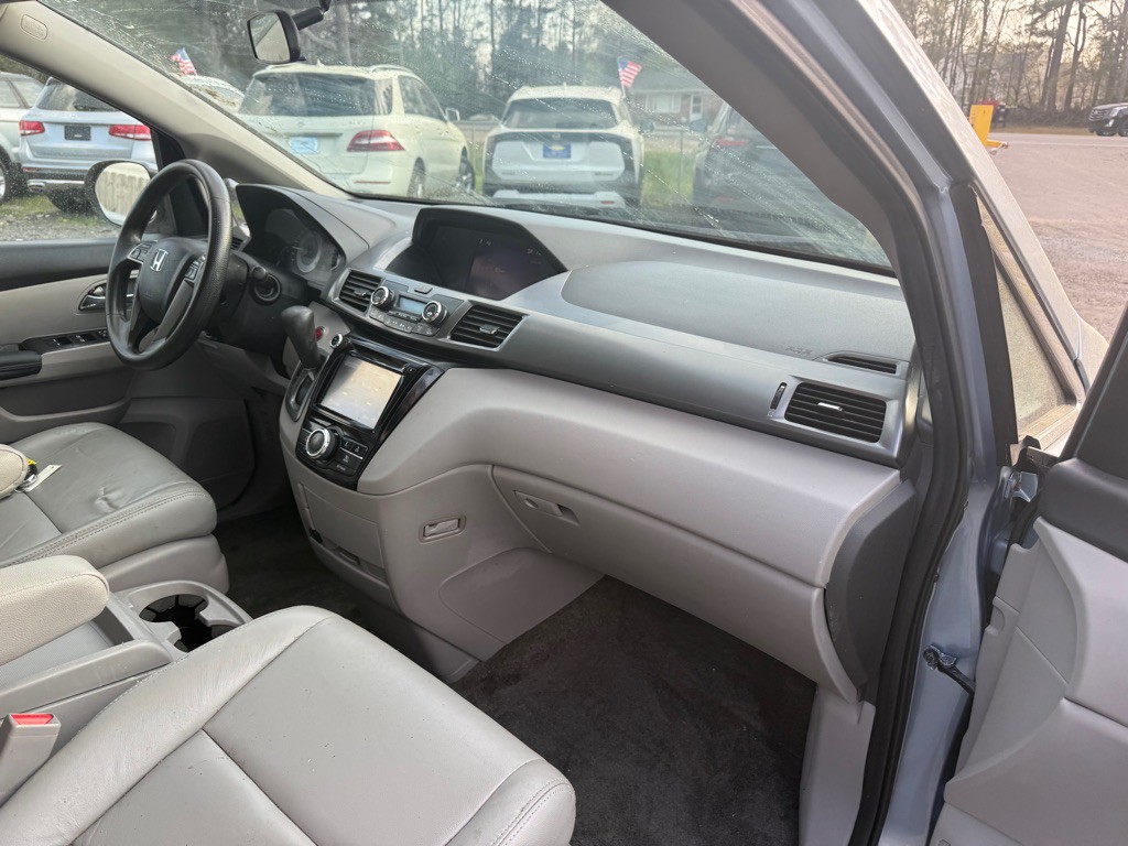 2014 Honda Odyssey Image 6