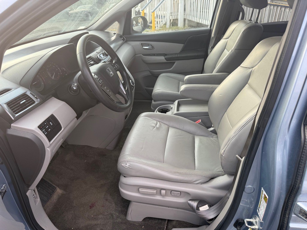 2014 Honda Odyssey Image 10