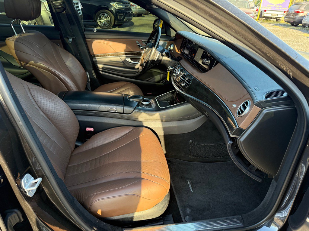 2014 Mercedes-Benz S-Class Image 6