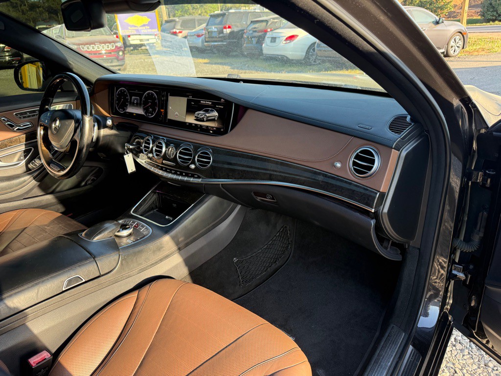 2014 Mercedes-Benz S-Class Image 7