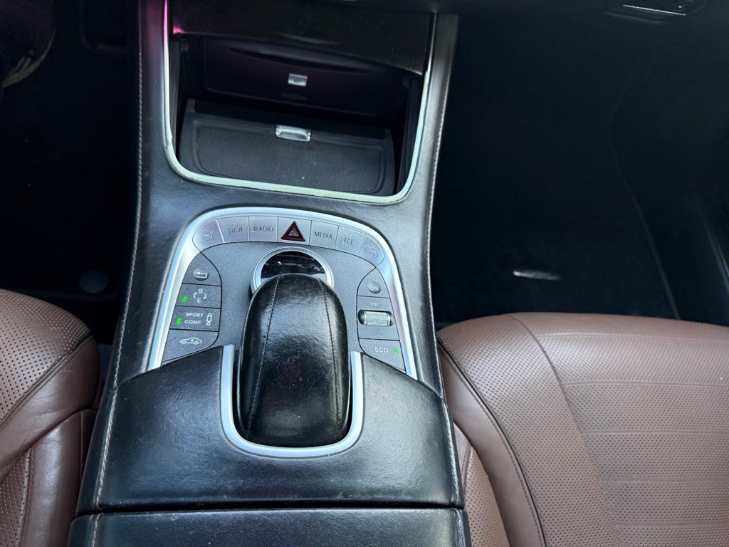 2014 Mercedes-Benz S-Class Image 21