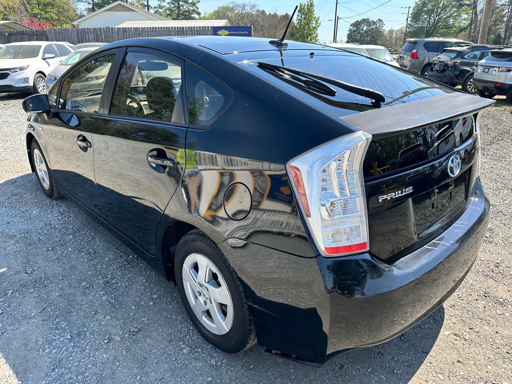 2010 Toyota Prius Image 2