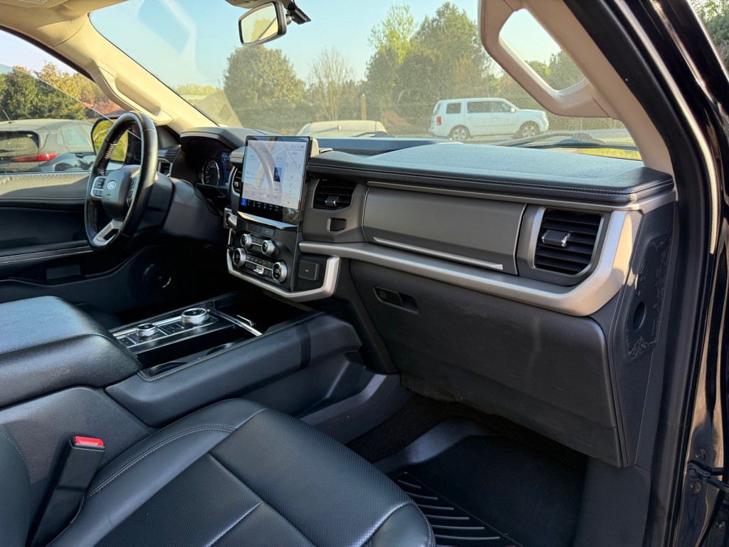 2023 Ford Expedition Image 6