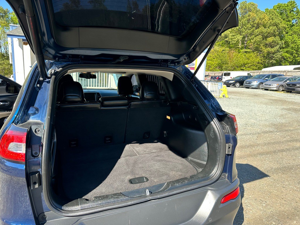 2018 Jeep Cherokee Image 5