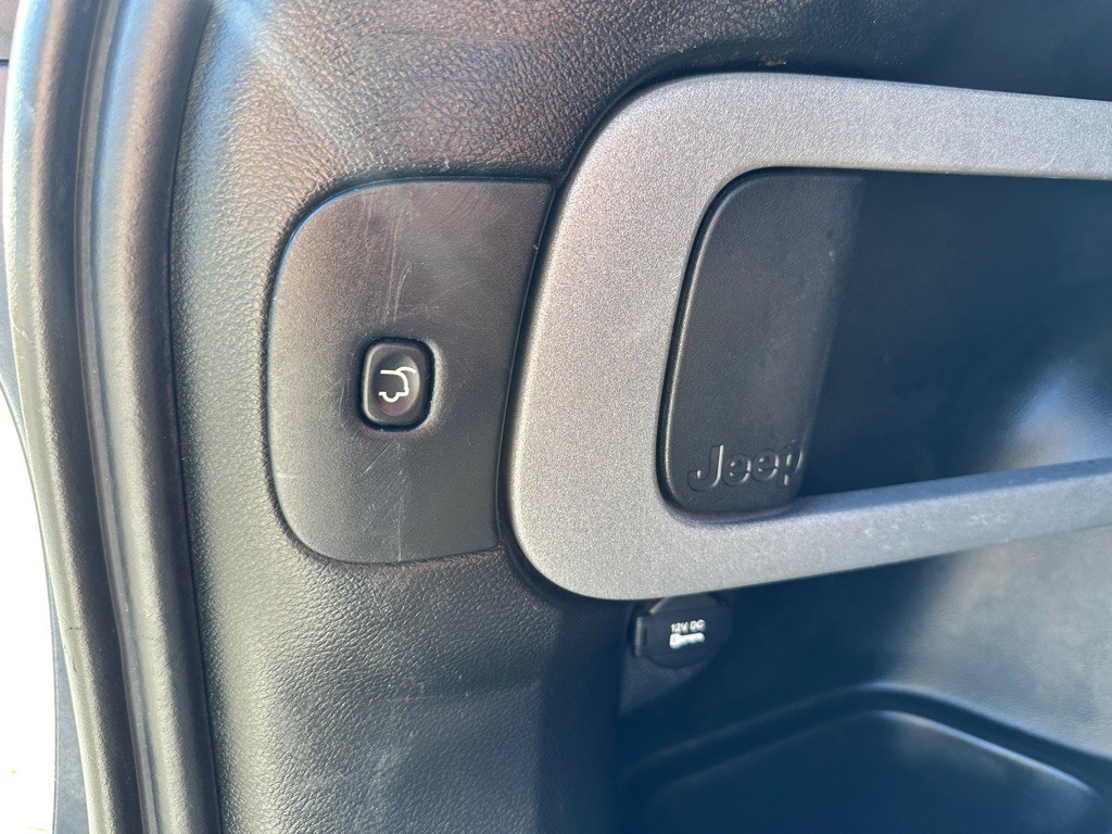 2018 Jeep Cherokee Image 6