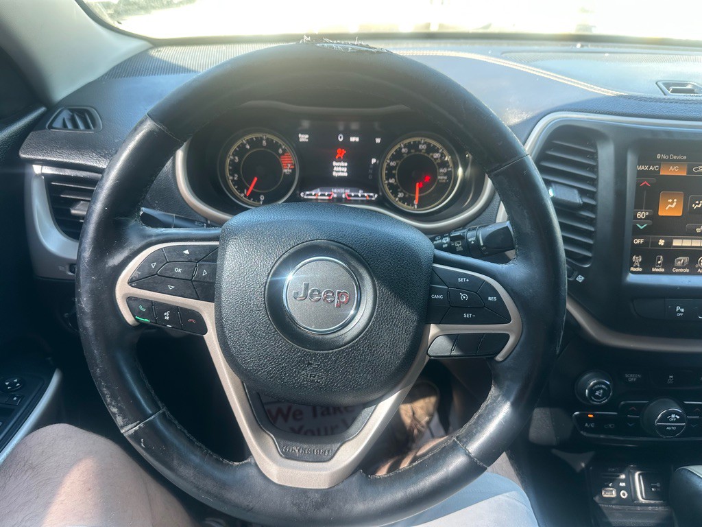 2018 Jeep Cherokee Image 9