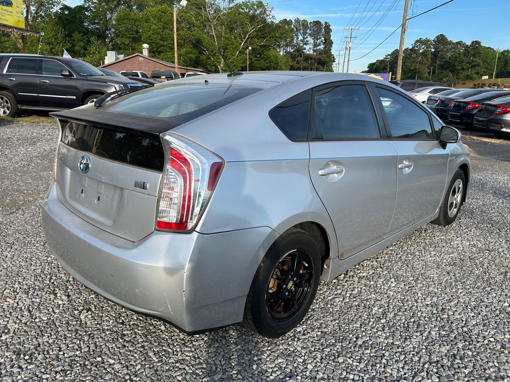 2012 Toyota Prius Image 3
