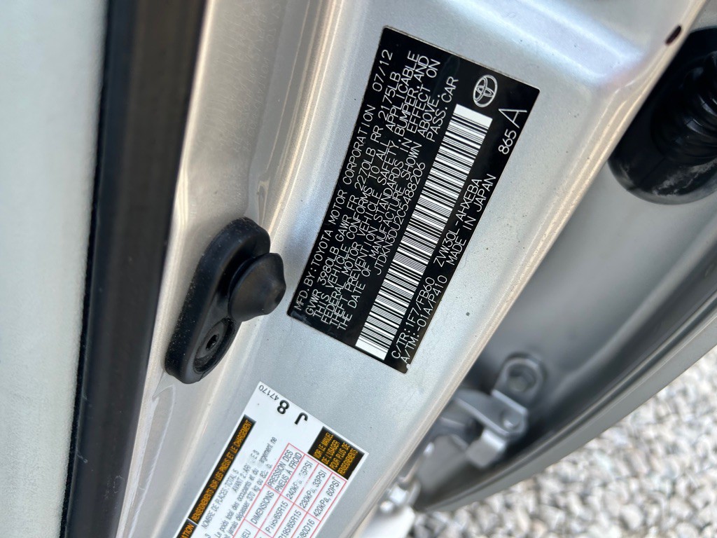 2012 Toyota Prius Image 12