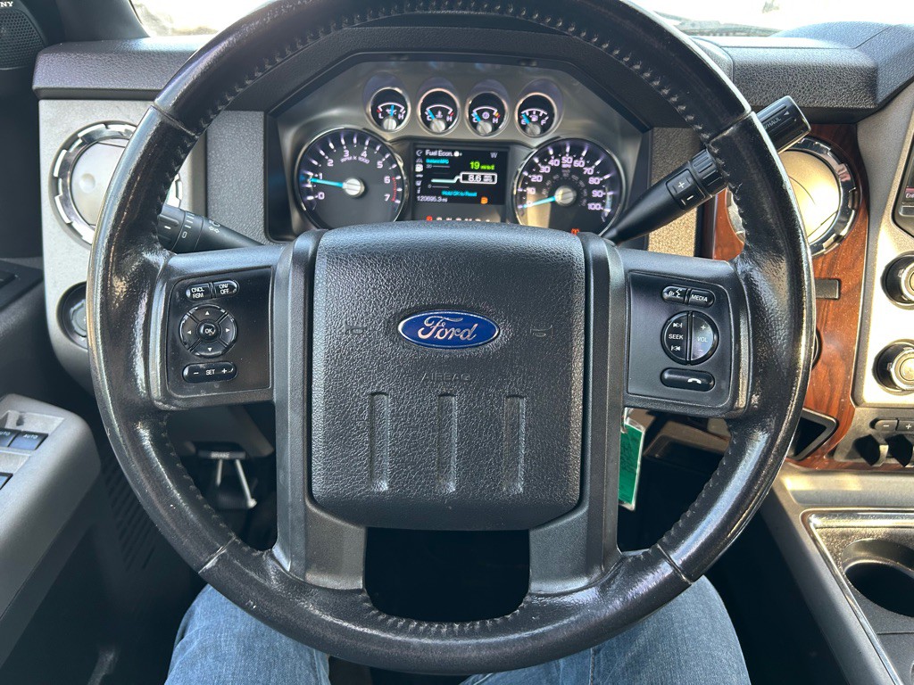 2013 Ford F-250 Image 12