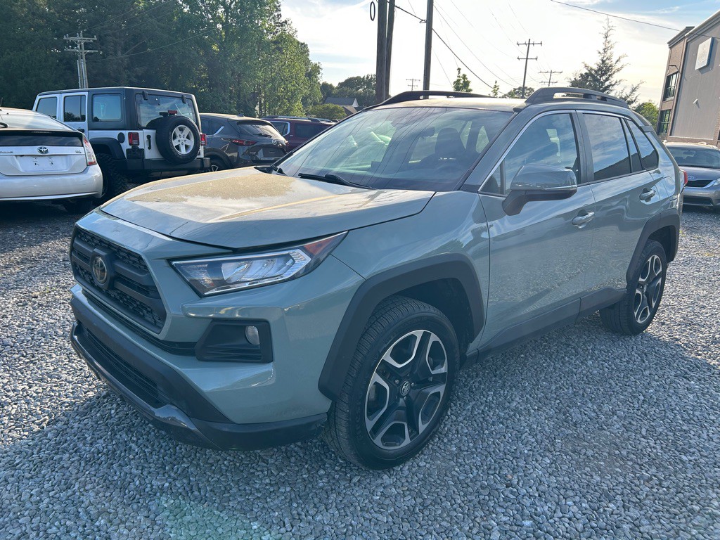 2019 Toyota Rav4 Image 1