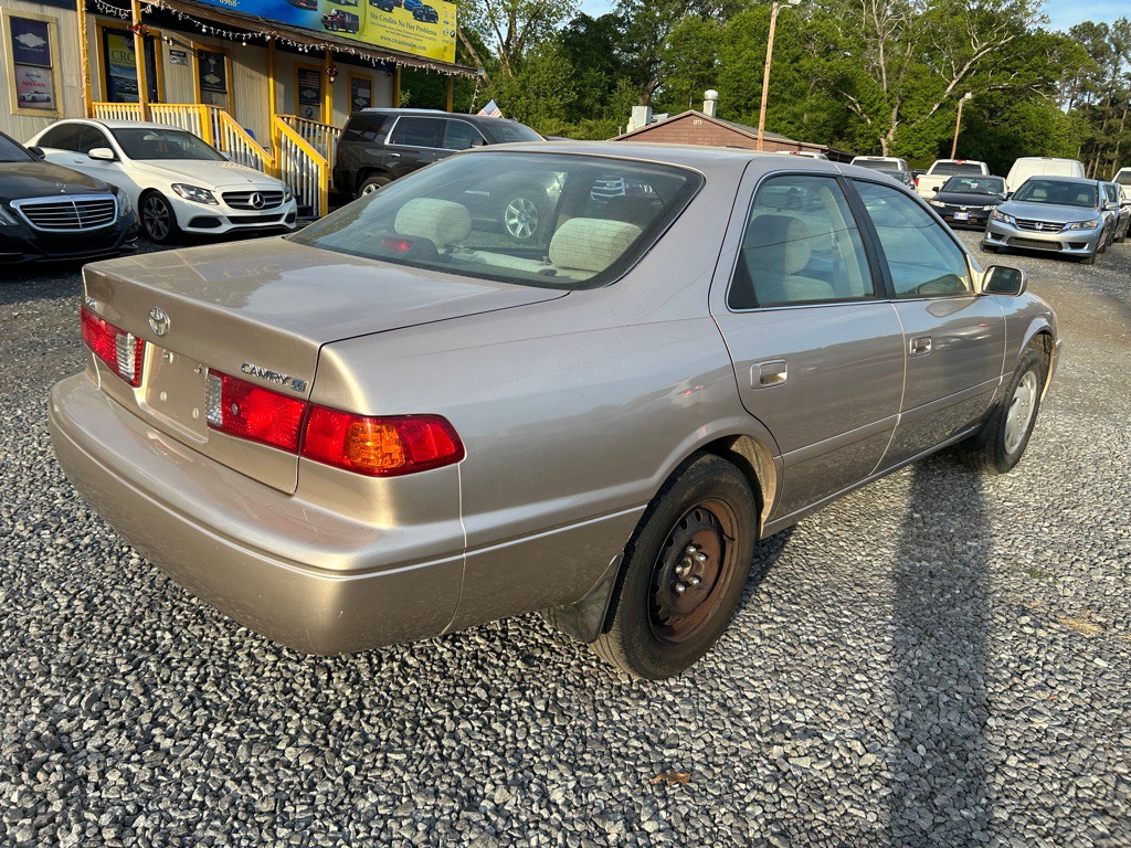 2001 Toyota Camry Image 3
