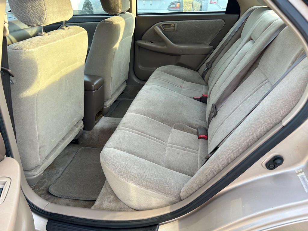 2001 Toyota Camry Image 8
