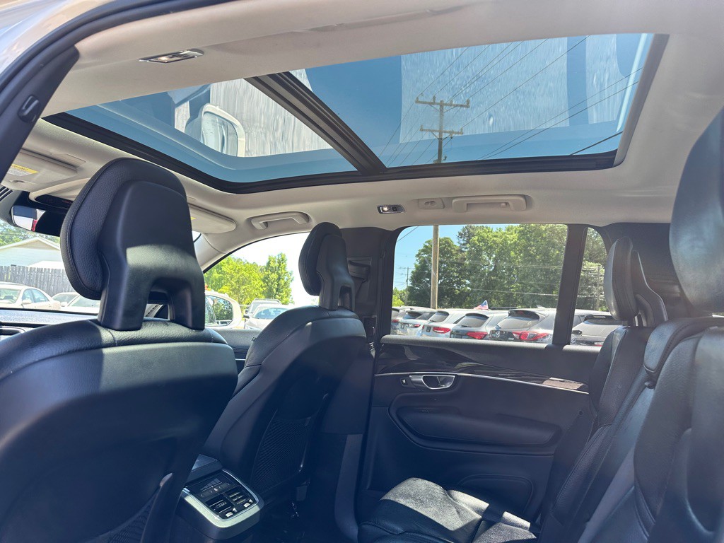 2018 Volvo XC90 Image 8