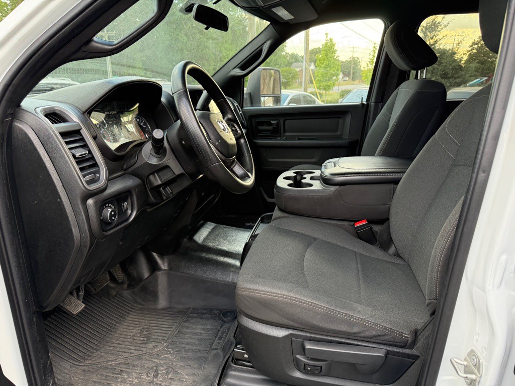 2023 RAM 3500 Image 11
